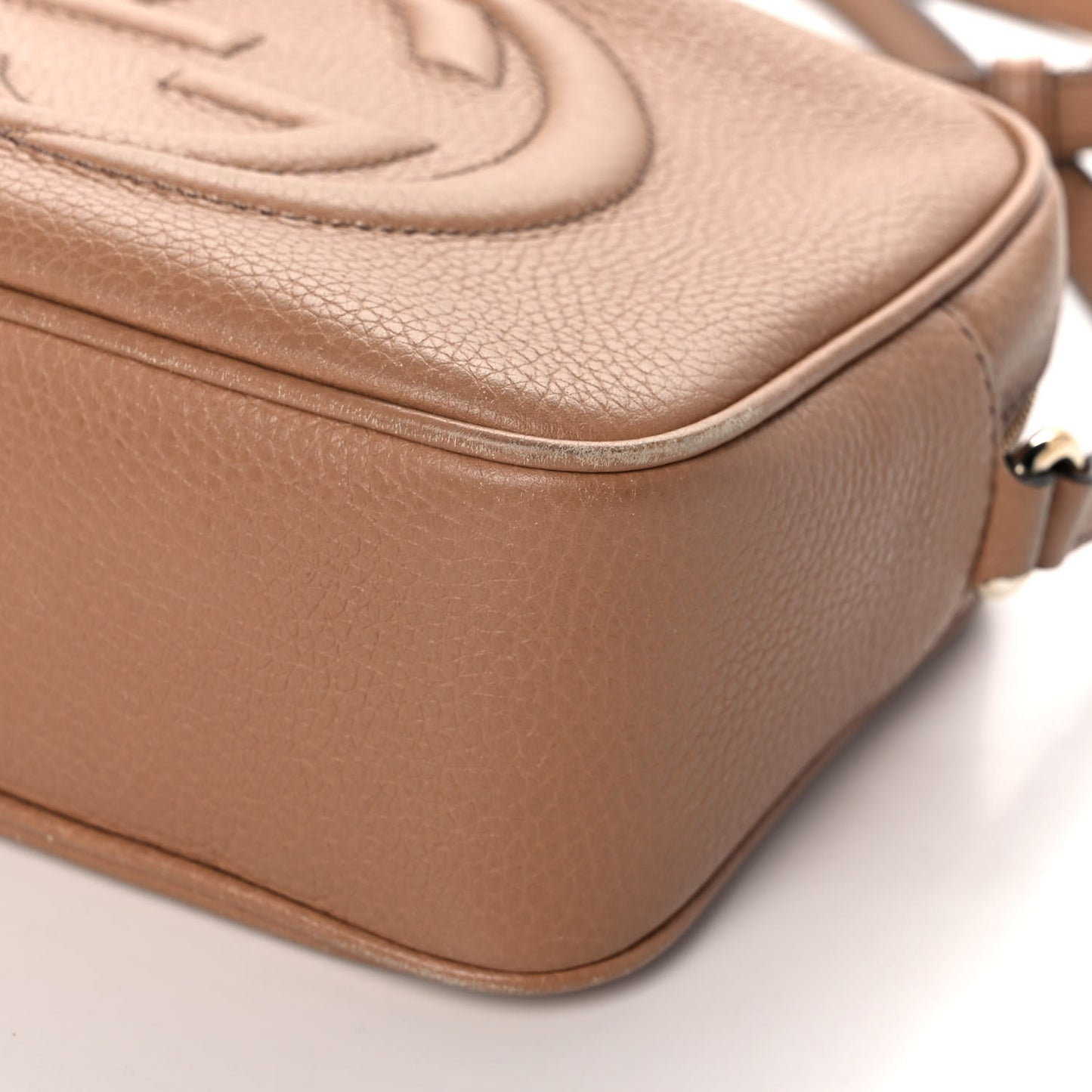 Pebbled Calfskin Small Soho Disco Bag Camelia