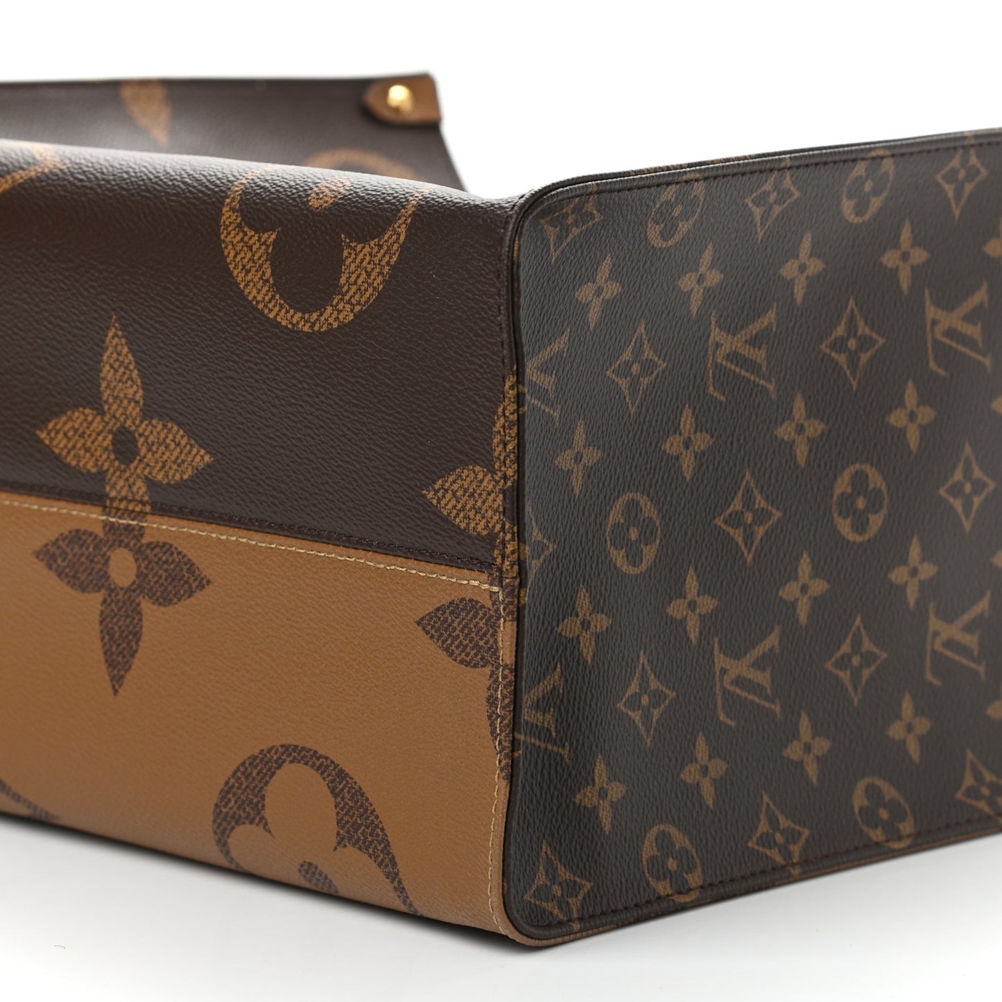 Reverse Monogram Giant Onthego GM