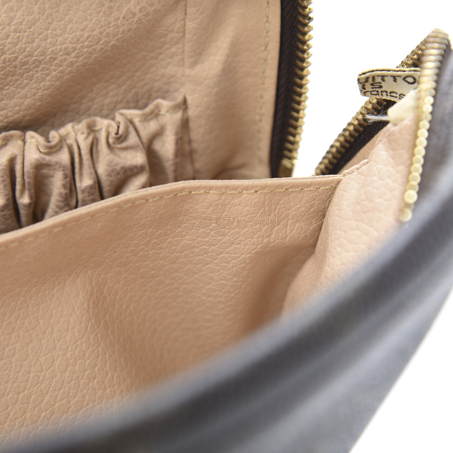 Louis Vuitton Monogram Trousse Toilette 23 8 of 13