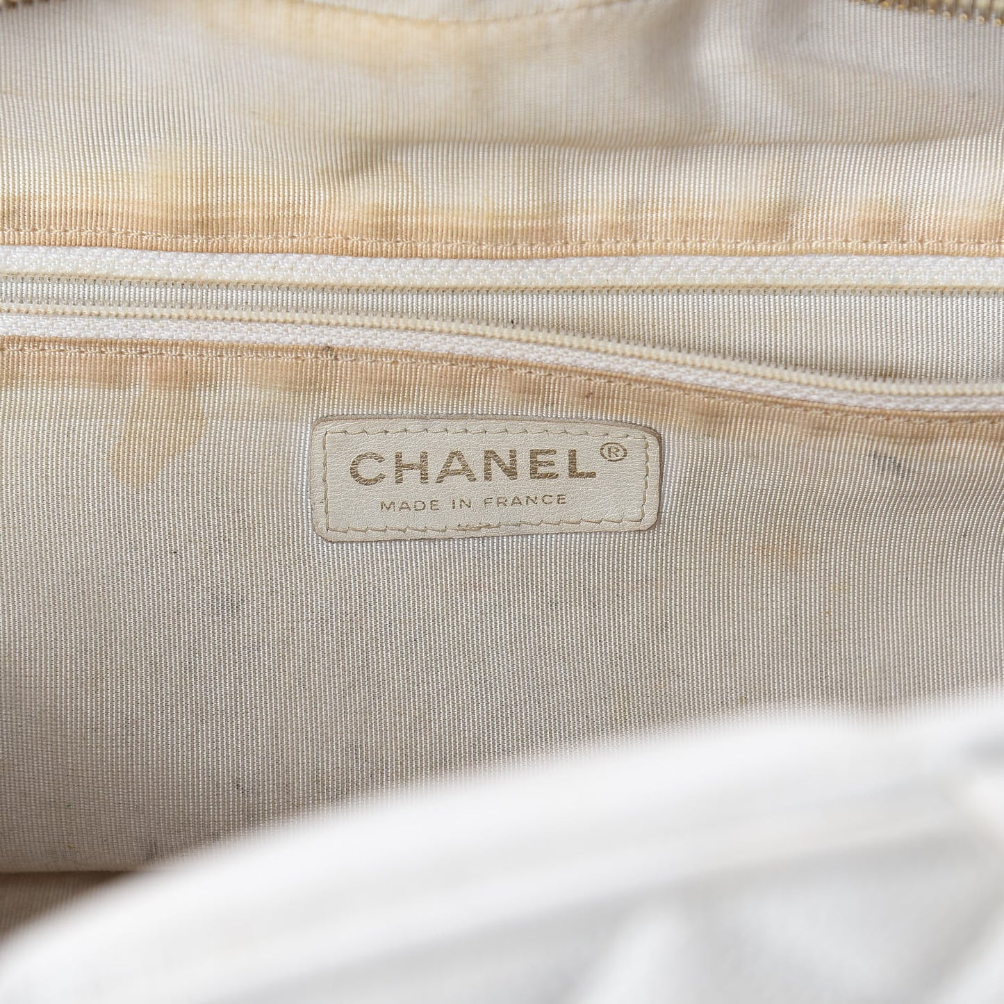 Caviar Quilted Large Bowler White
