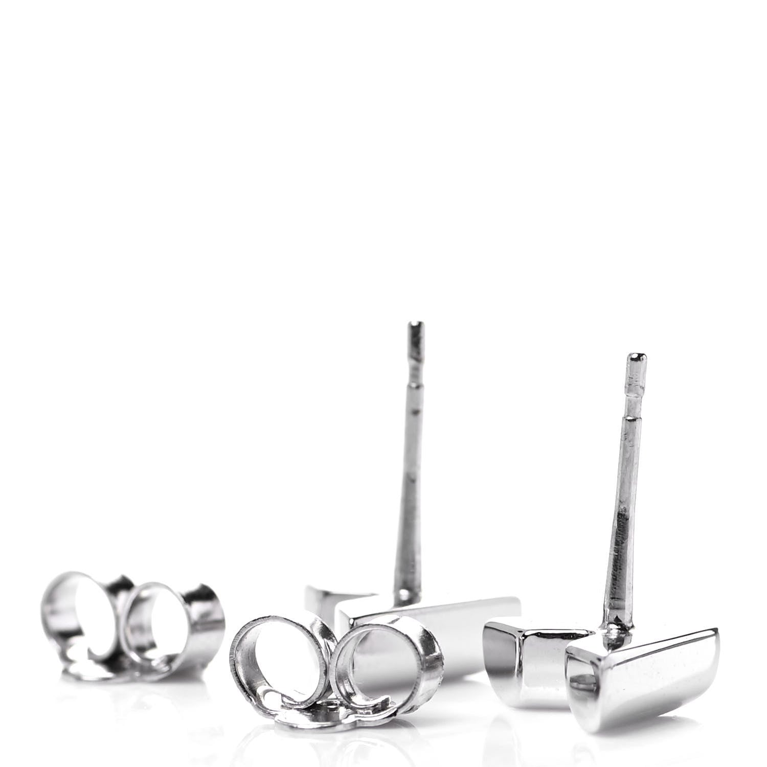 Louis Vuitton Essential V Stud Earrings Silver 3 of 4
