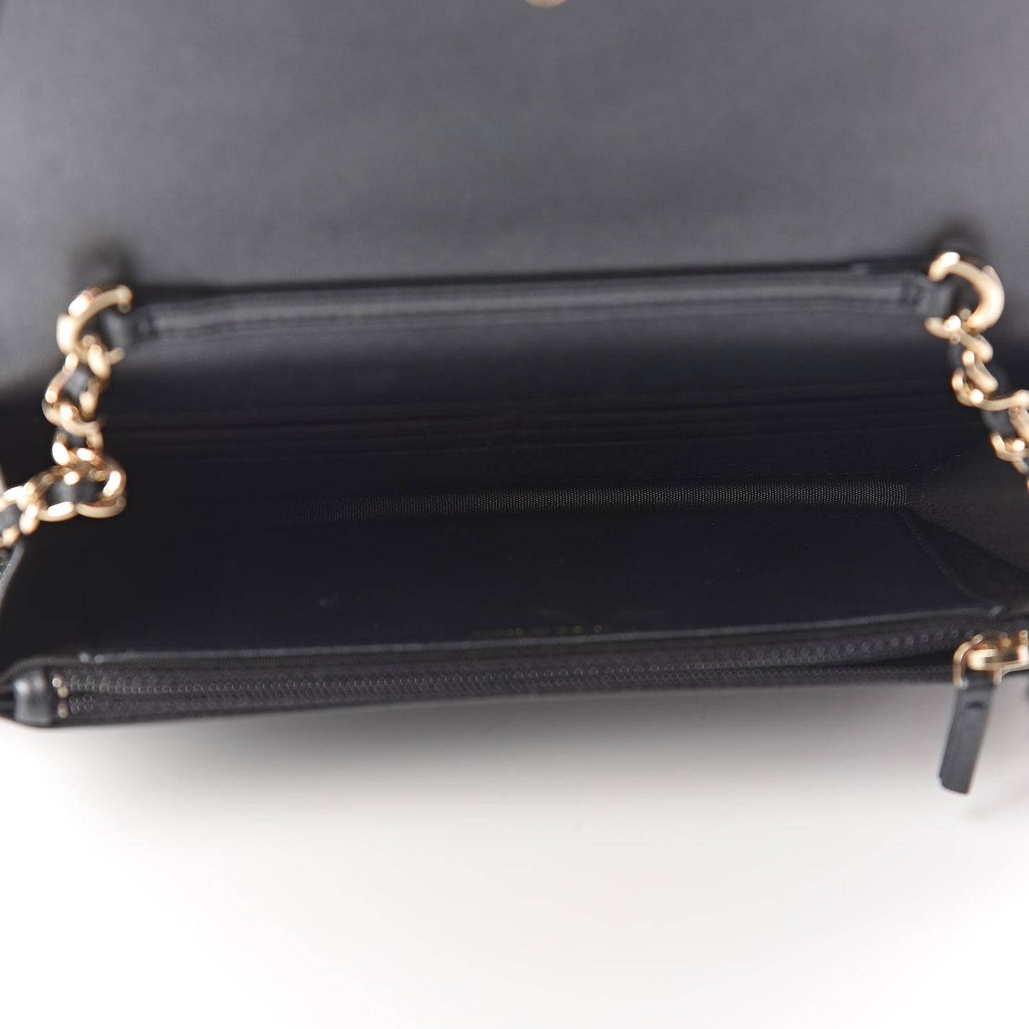 Iridescent Lambskin Quilted Pearl Wallet On Chain WOC Black