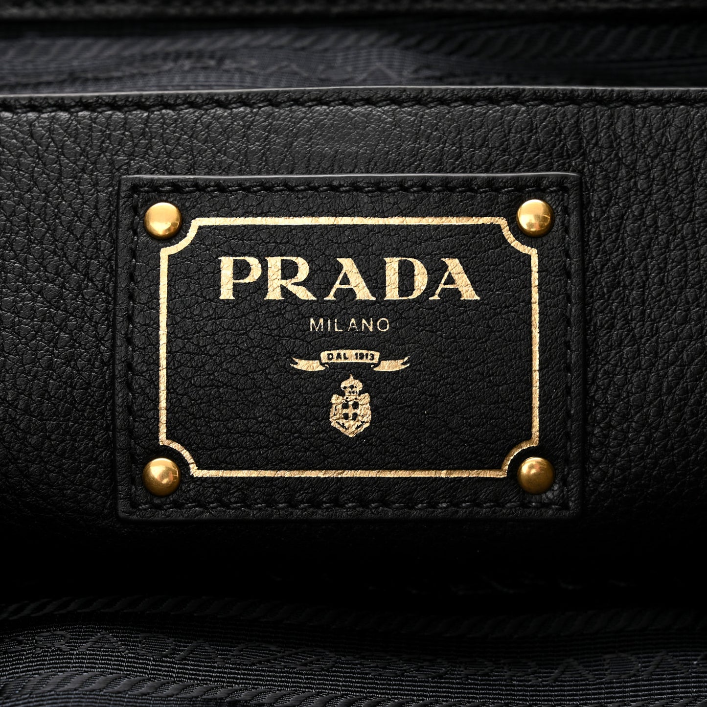Vitello Daino Tote Black