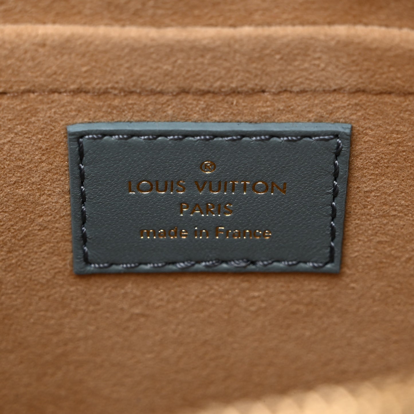 Lambskin Damier Quilt Troca PM Glacier
