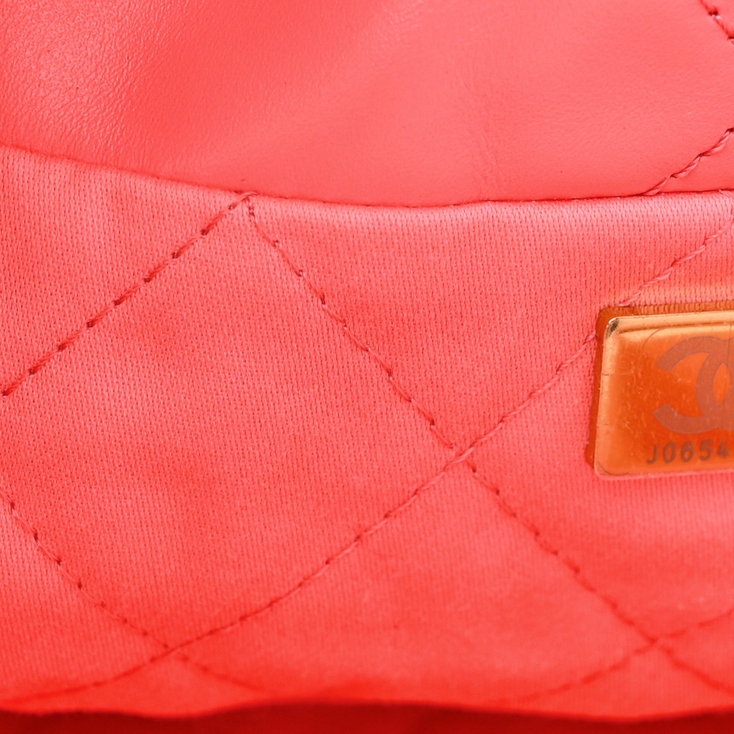 Shiny Calfskin Quilted Chanel 22 Drawstring Bag Coral Pink