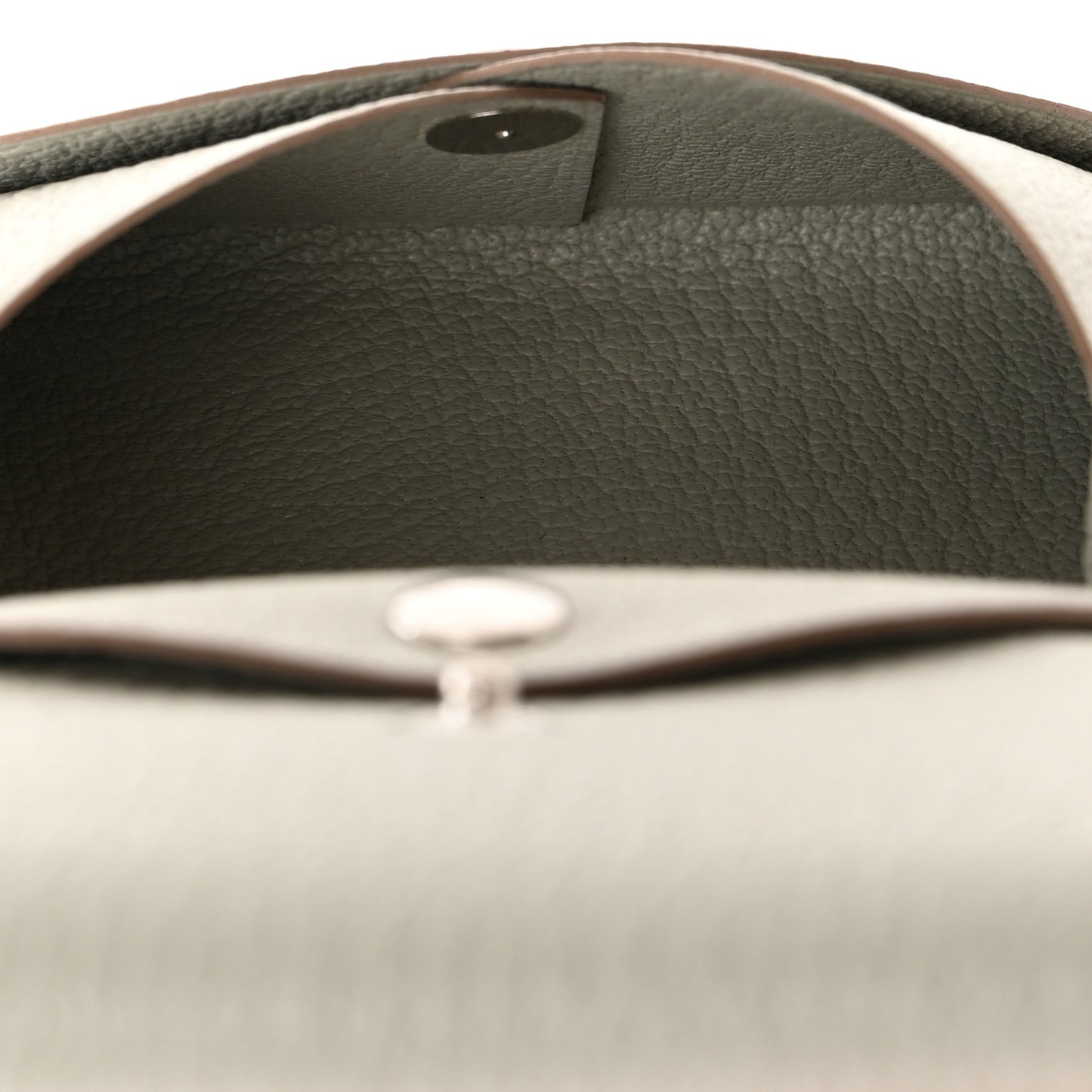 Chevre Mysore Calvi Duo Card Case Gris Perle