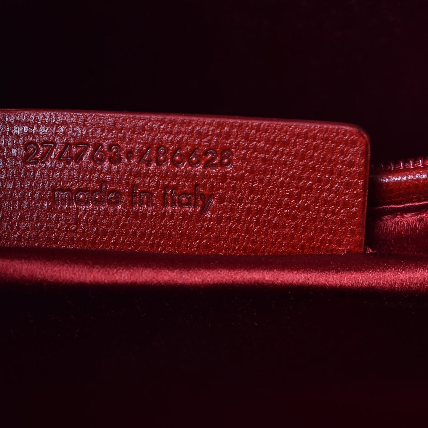 Textured Calfskin Medium Cabas ChYc Red