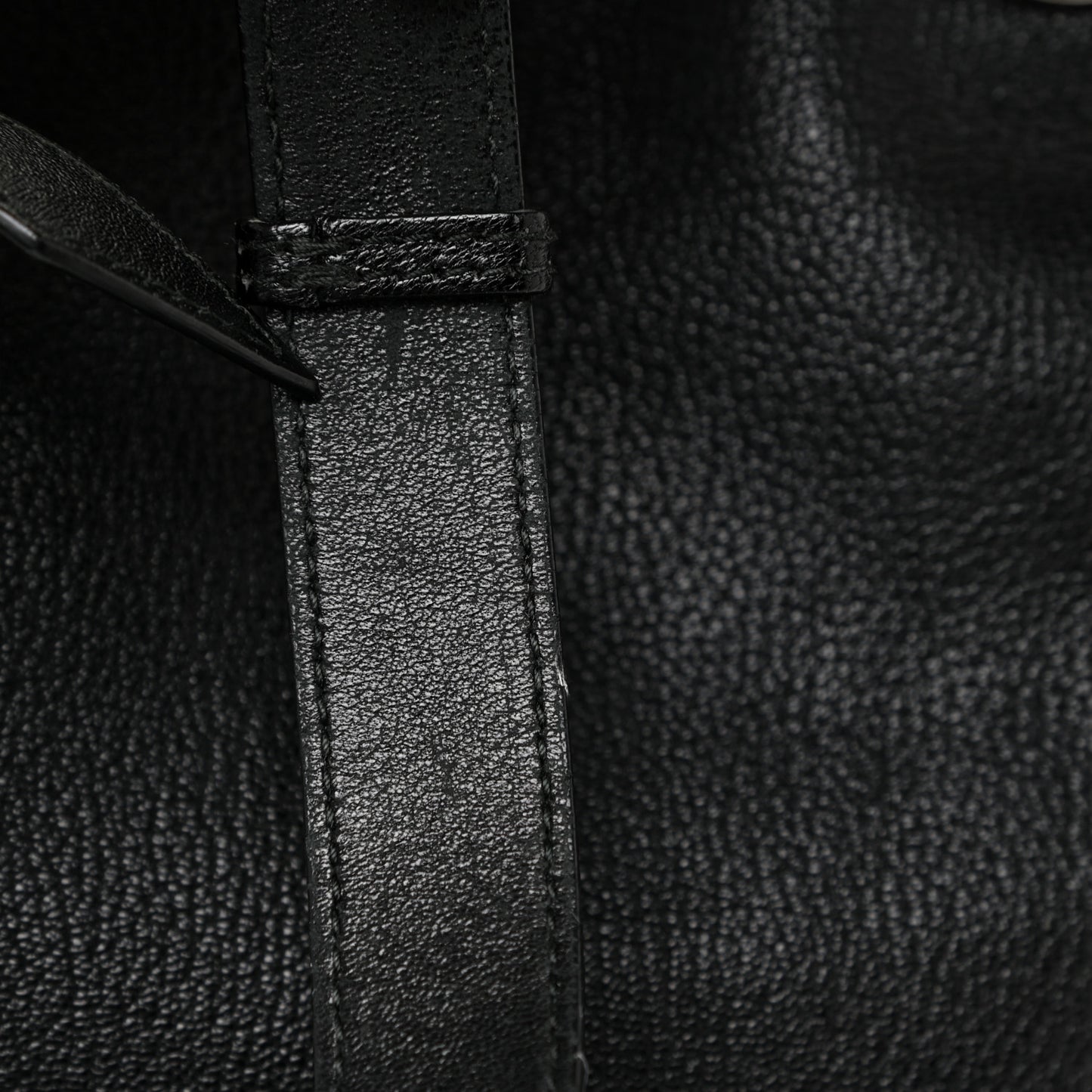 Chevre Silver Metallic Edge Hardware Velo Black