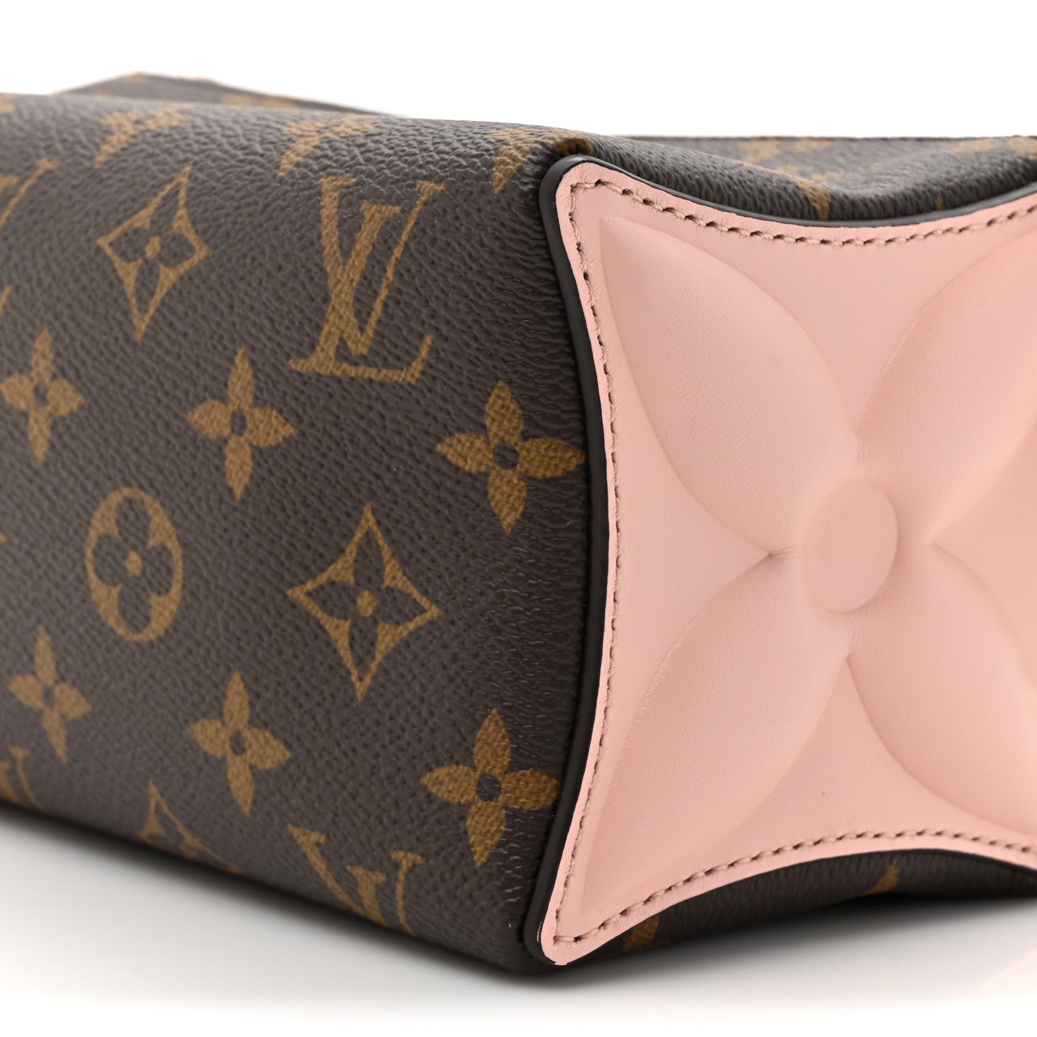Louis Vuitton Bloom Pouch Rose Jasmine 8 of 9