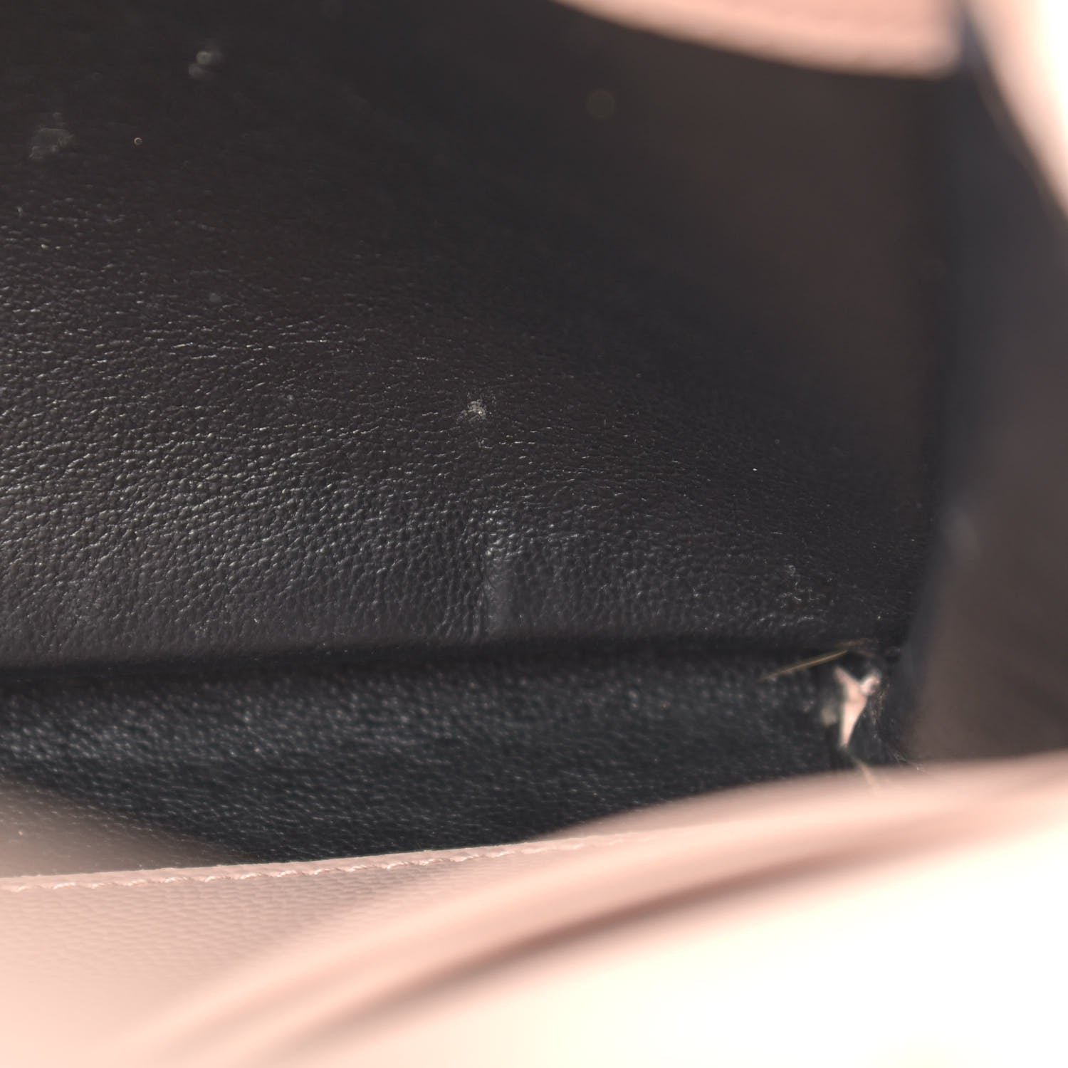 Saint Laurent Grain De Poudre Matelasse Chevron Monogram Chain Wallet Pale Pink 13 of 16