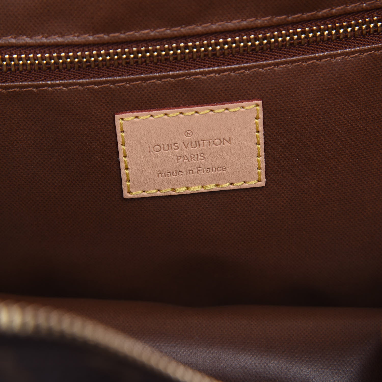 Louis Vuitton Monogram Toiletry Bag 25 7 of 9