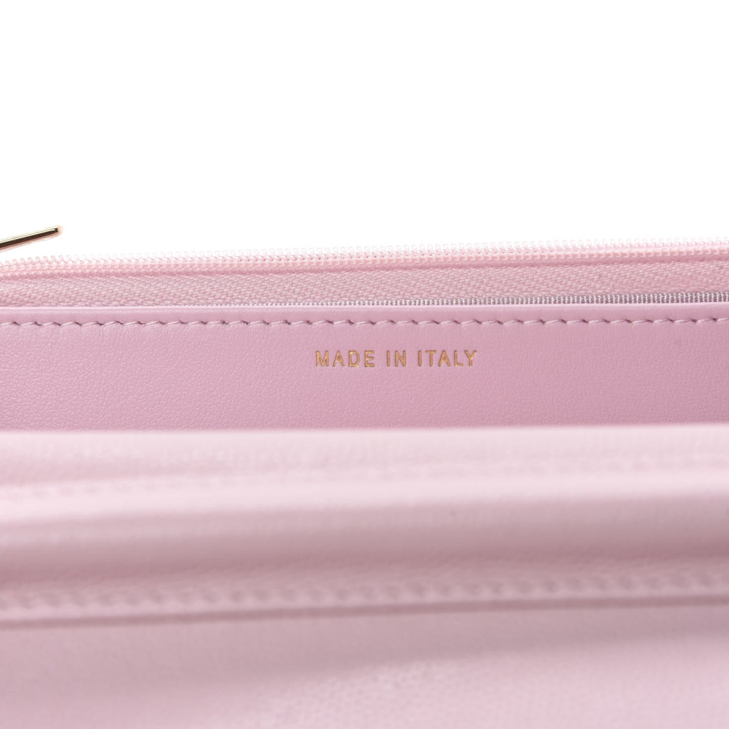 Caviar Quilted Wallet On Chain WOC Light Pink