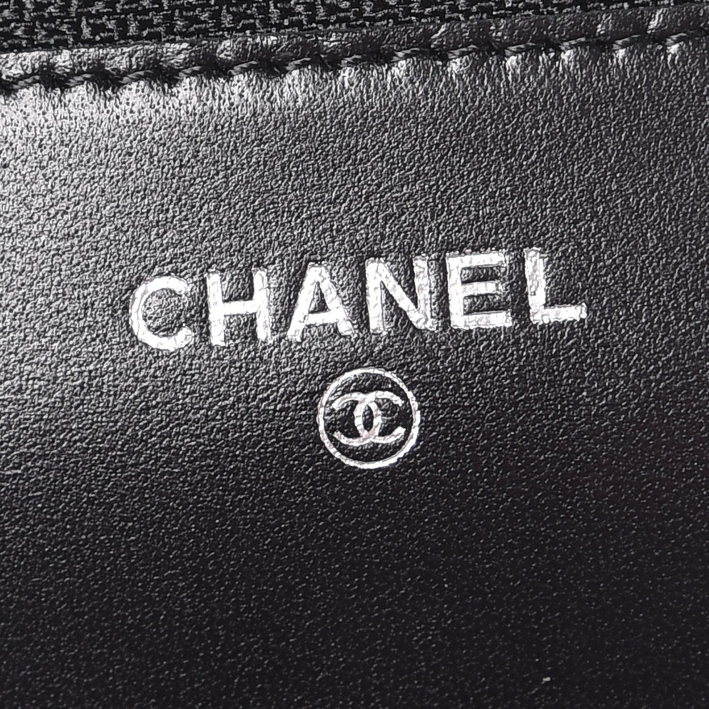 Lambskin Quilted Wallet On Chain WOC Black