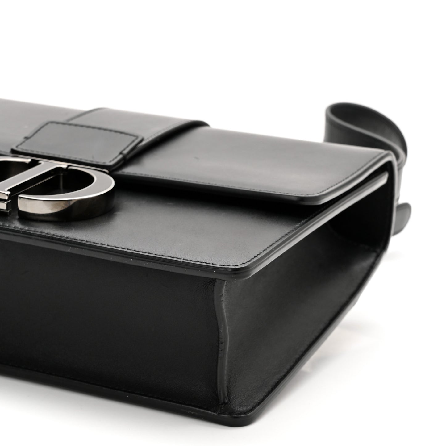 30 Montaigne Flap Bag Black