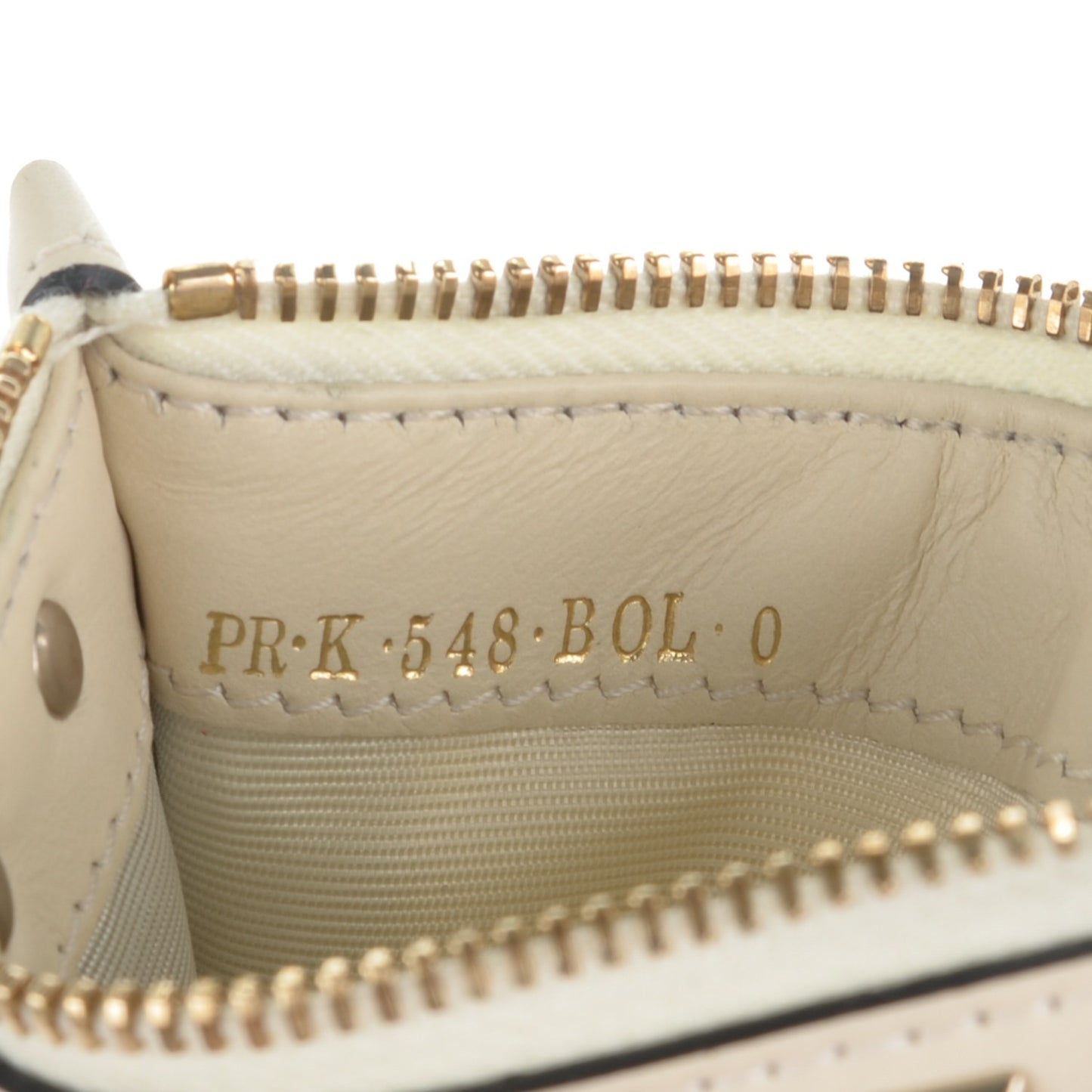 Vitello Rockstud Coin Case Card Holder Ivory