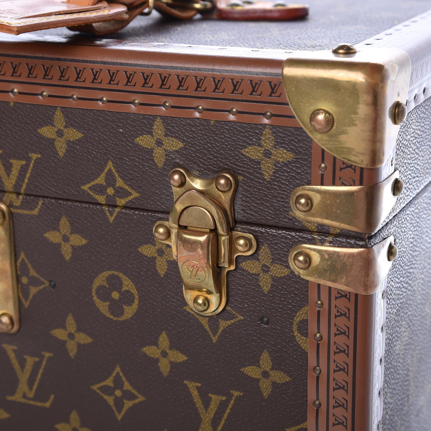 Louis Vuitton Monogram Boite Pharmacie Toiletry Case 13 of 17