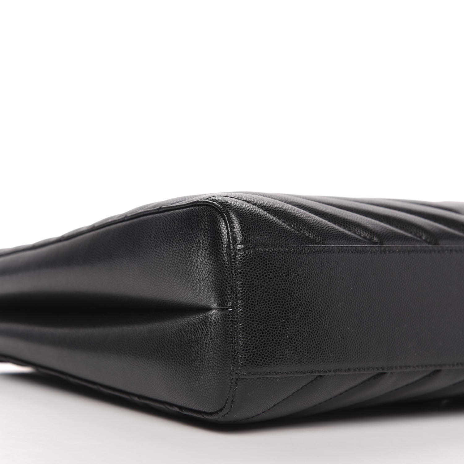 Saint Laurent Grain De Poudre Matelasse Chevron Medium Tribeca Shopping Bag Black 7 of 11
