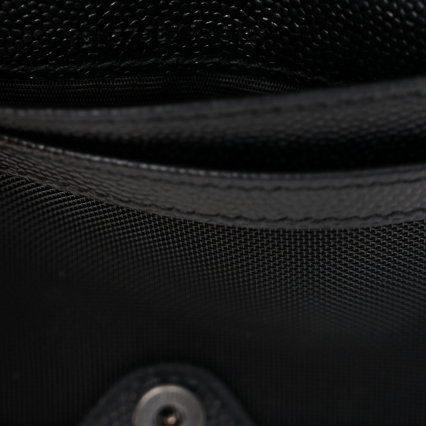 Grain De Poudre Matelasse Chevron Monogram Zipped Two-Part Wallet Black