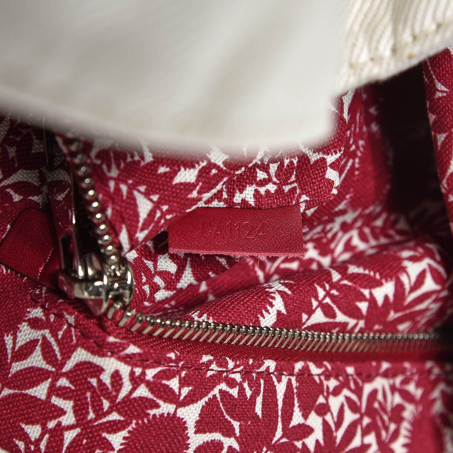 Louis Vuitton Articles de Voyage Palm Beach Cabas GM Fuchsia 7 of 17