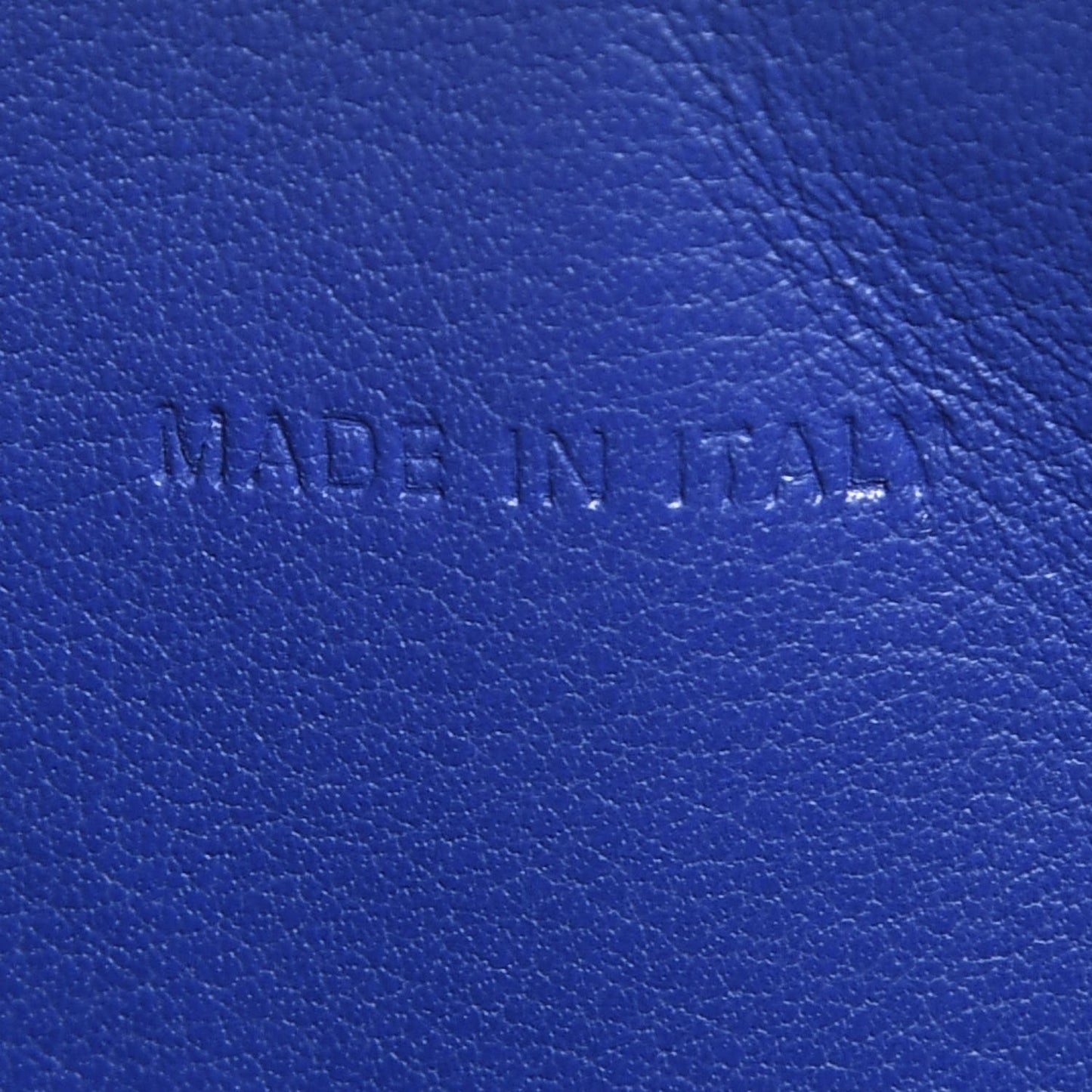 Bullcalf Medium Diorever Flap Yves Klein Blue
