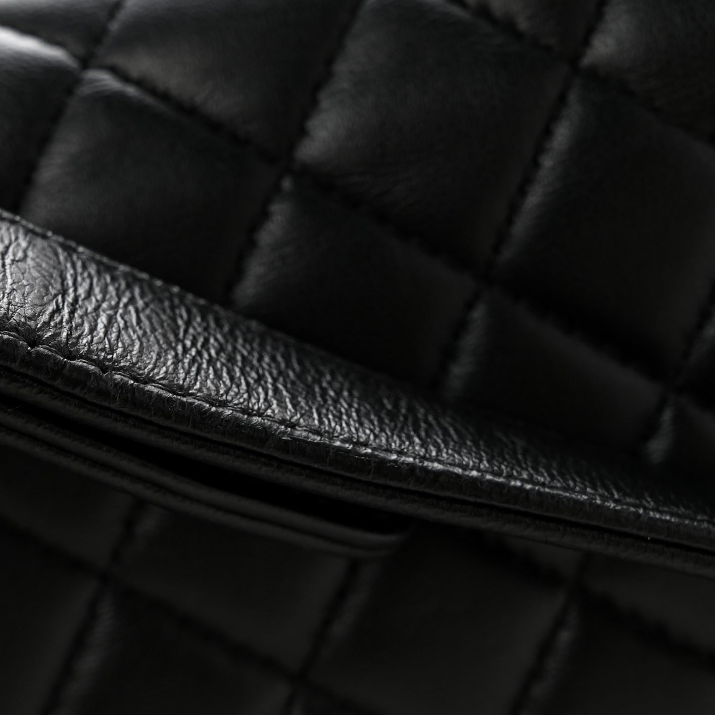 Lambskin Quilted New Medium Boy Flap Black