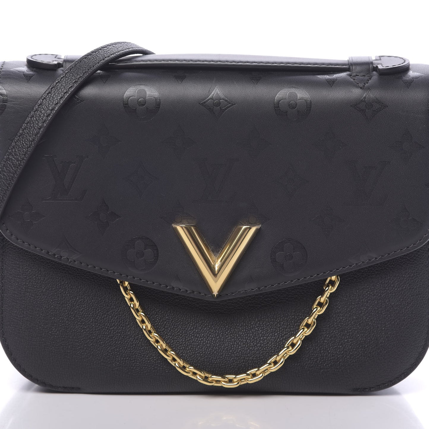 Calfskin Monogram Very Messenger Black
