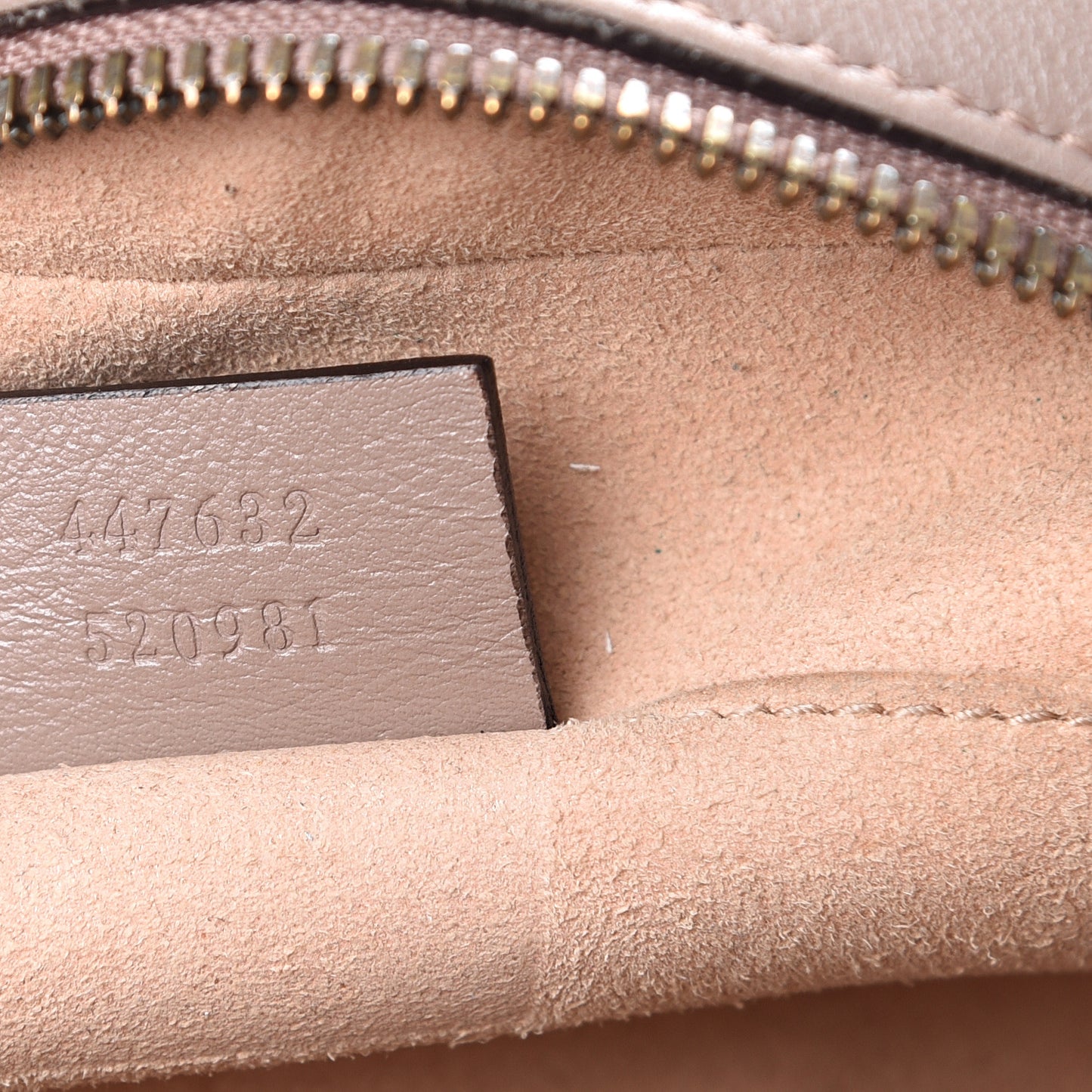 Calfskin Matelasse Small GG Marmont Chain Shoulder Bag Porcelain Rose
