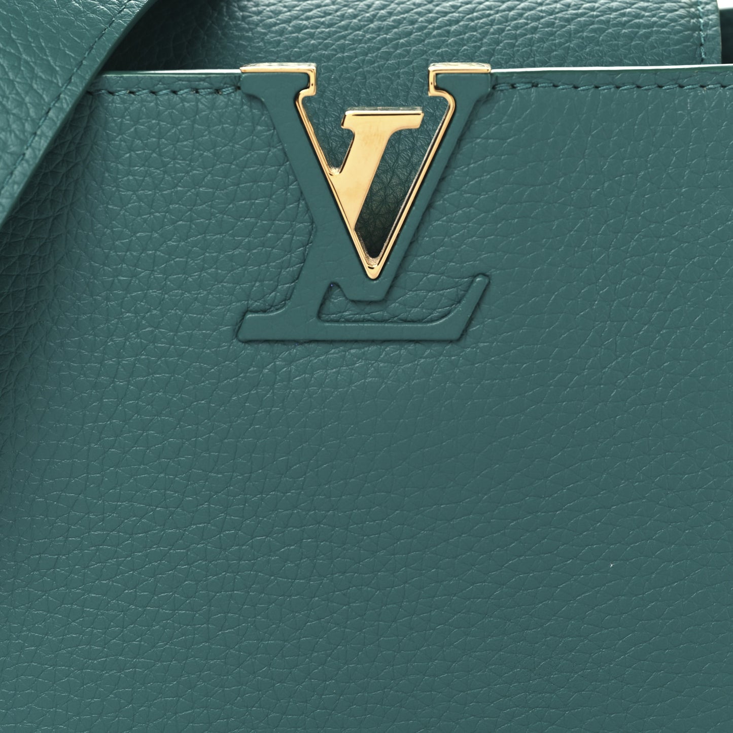 Taurillon Capucines BB Emerald