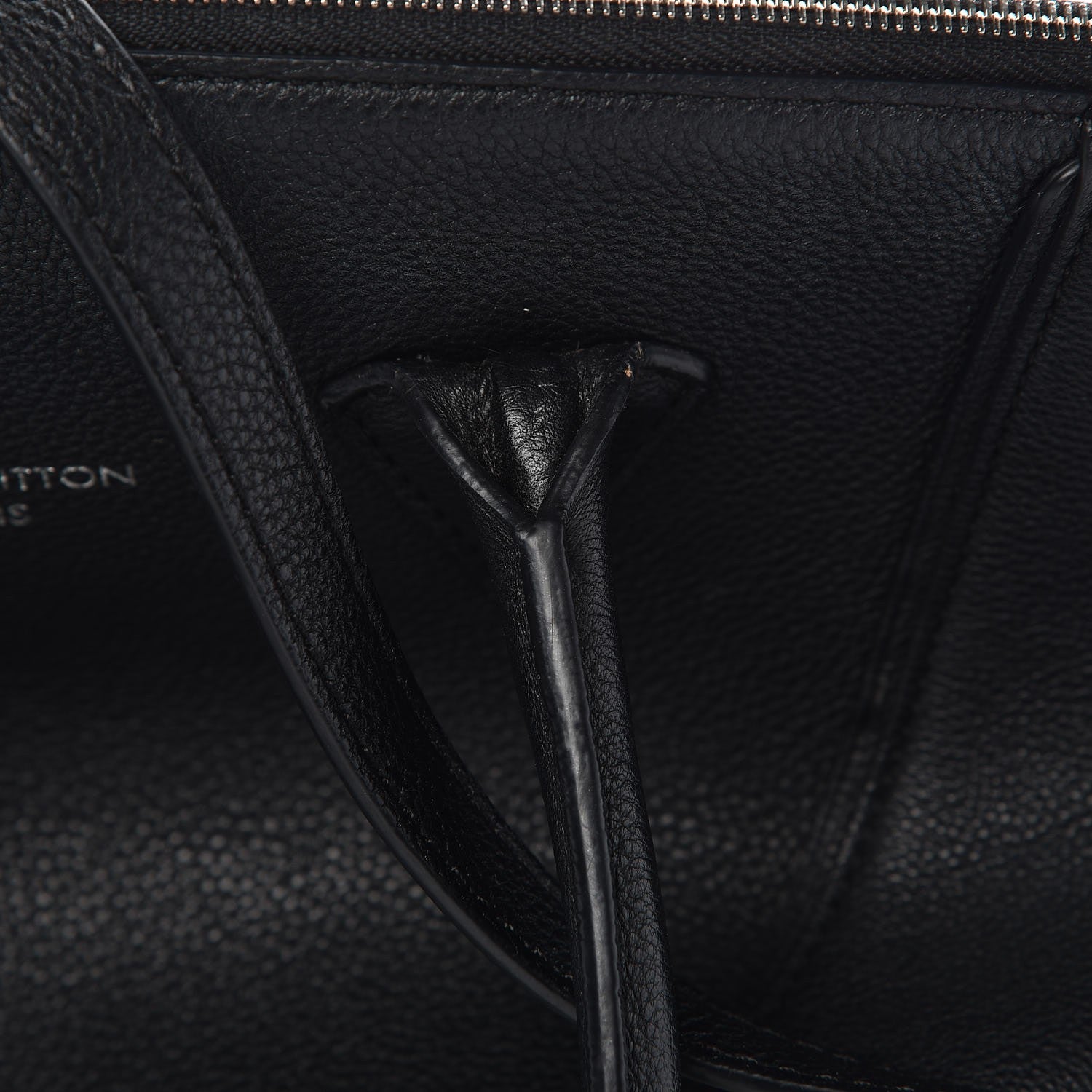 Louis Vuitton Veau Cachemire Soft Lockit MM Black 9 of 21