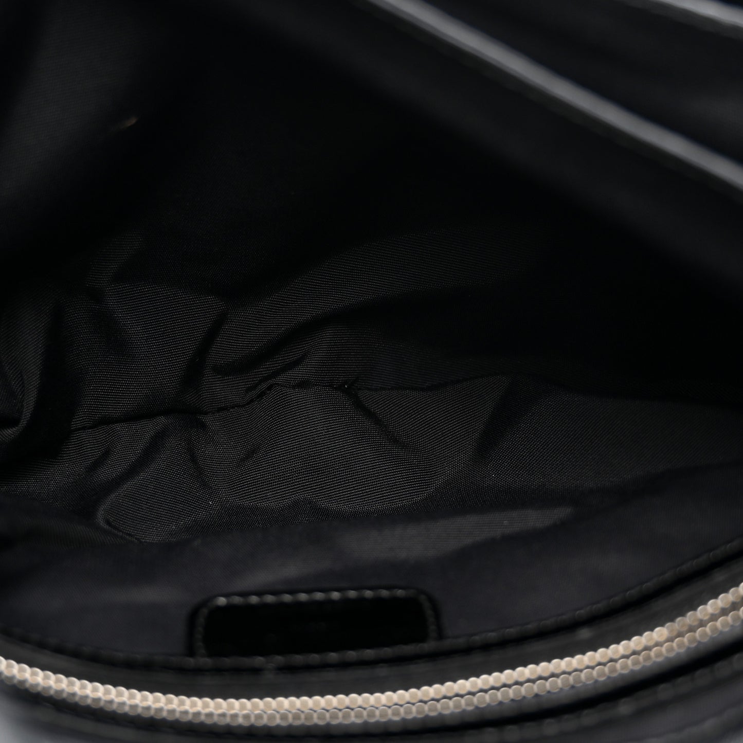 Patent Cannage New Lock Flap Black