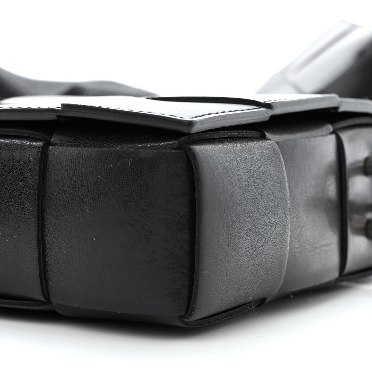 Calfskin Maxi Intreccio Cassette With Strap Bag Black