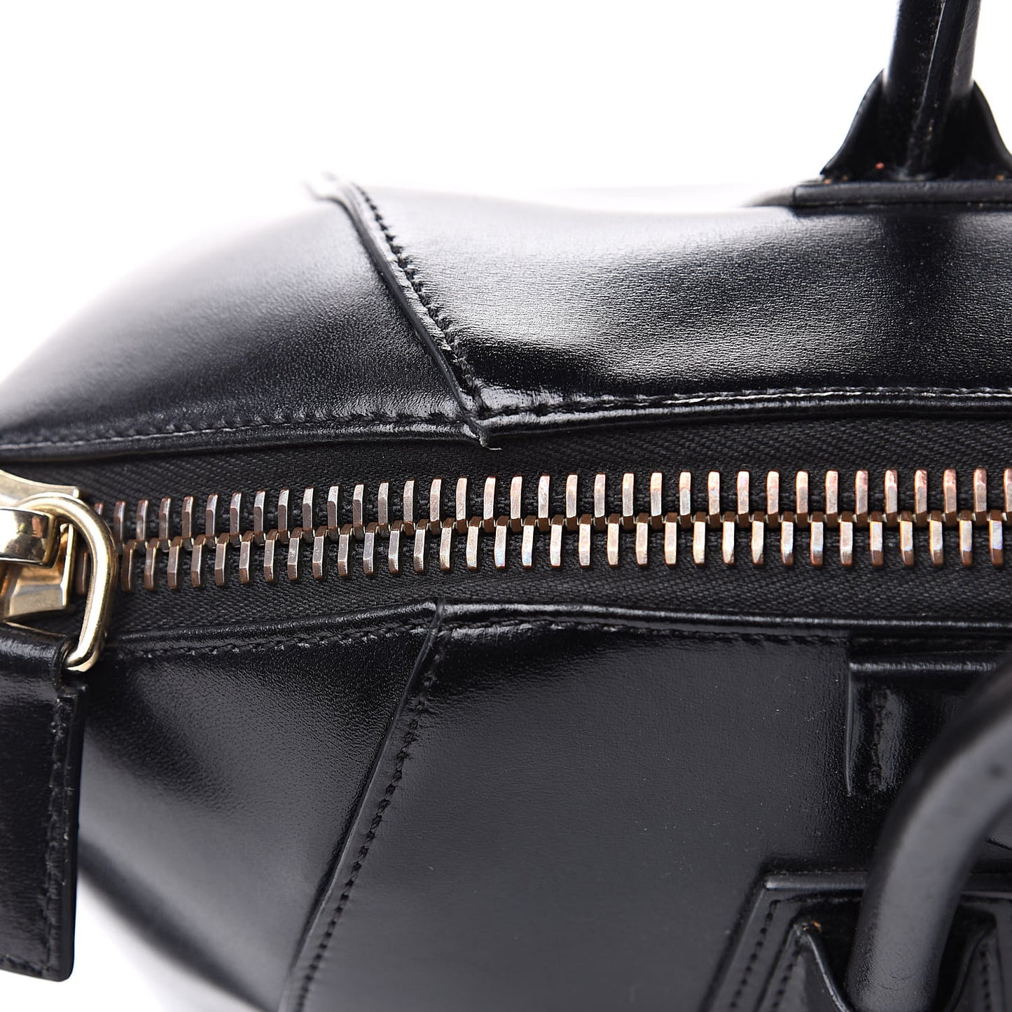 Shiny Lord Calfskin Medium Antigona Black