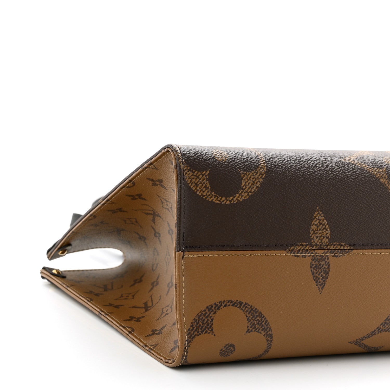 Louis Vuitton Reverse Monogram Giant Onthego MM 7 of 8