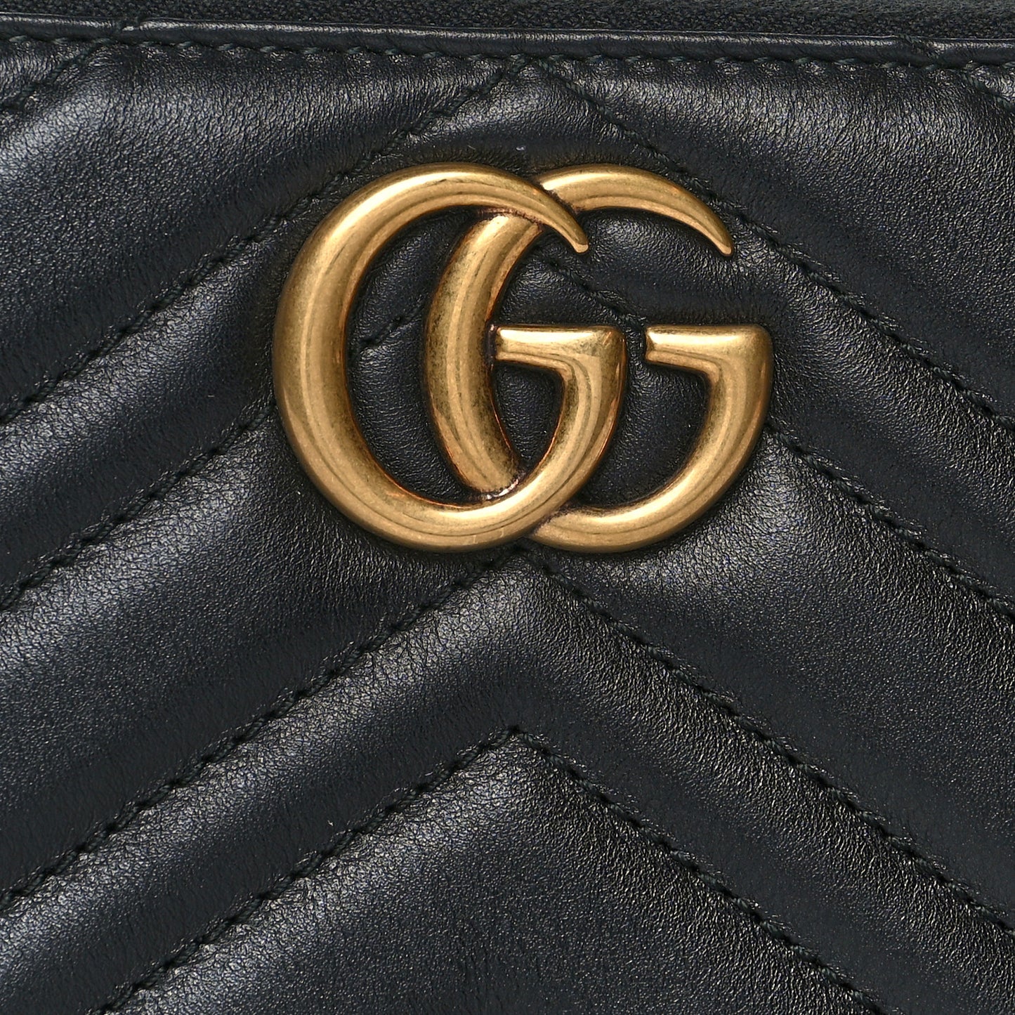 Calfskin Matelasse GG Marmont Zip Around Organizer Wallet Black