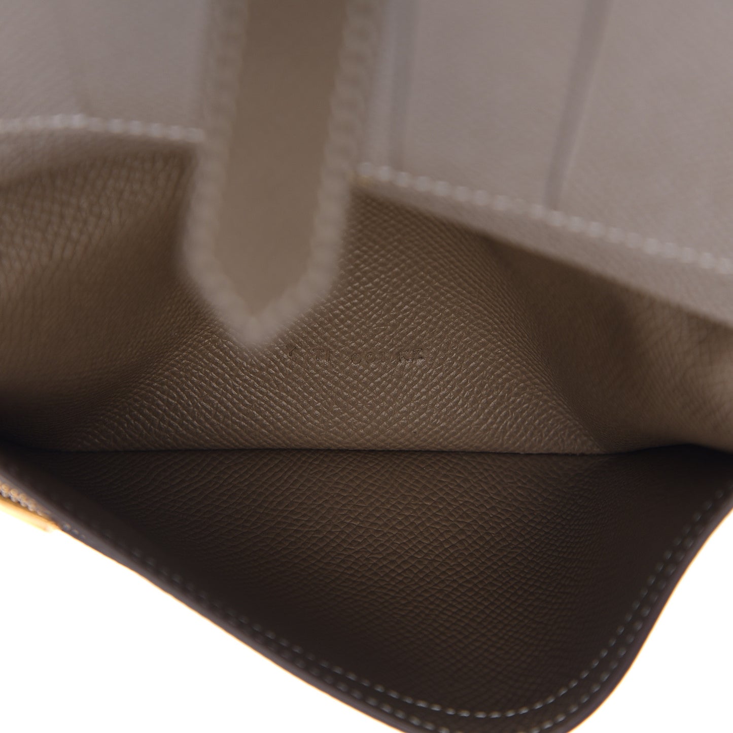 Epsom Bearn Gusset Wallet Etoupe