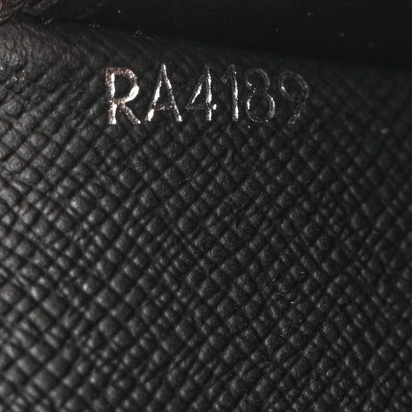 LOUIS VUITTON Taiga Brazza Wallet Ardoise