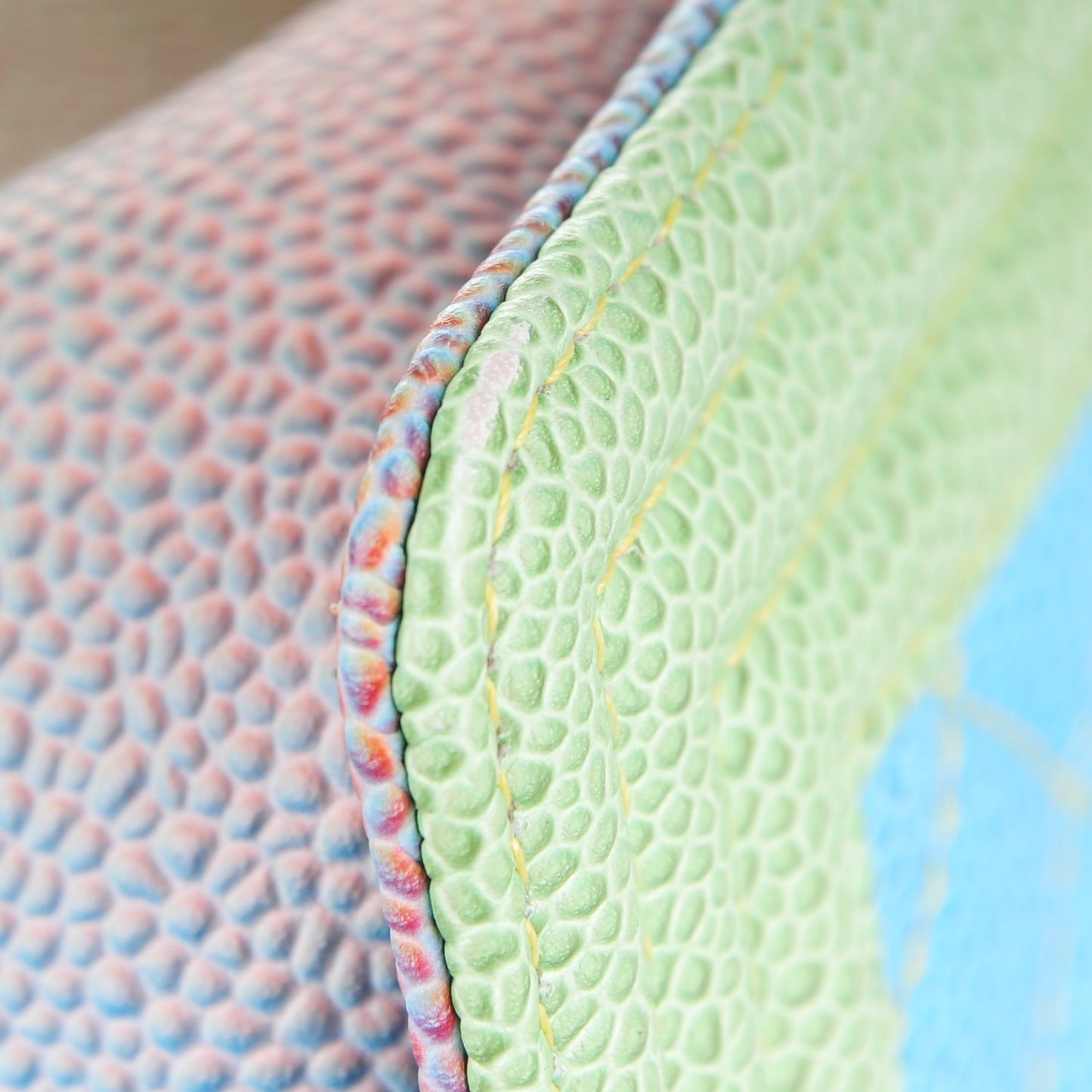 Caviar Quilted Medium Cuba Rainbow Boy Flap Multicolor