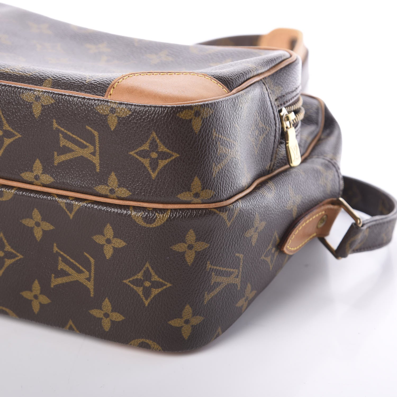 Louis Vuitton Monogram Nil 28 8 of 8