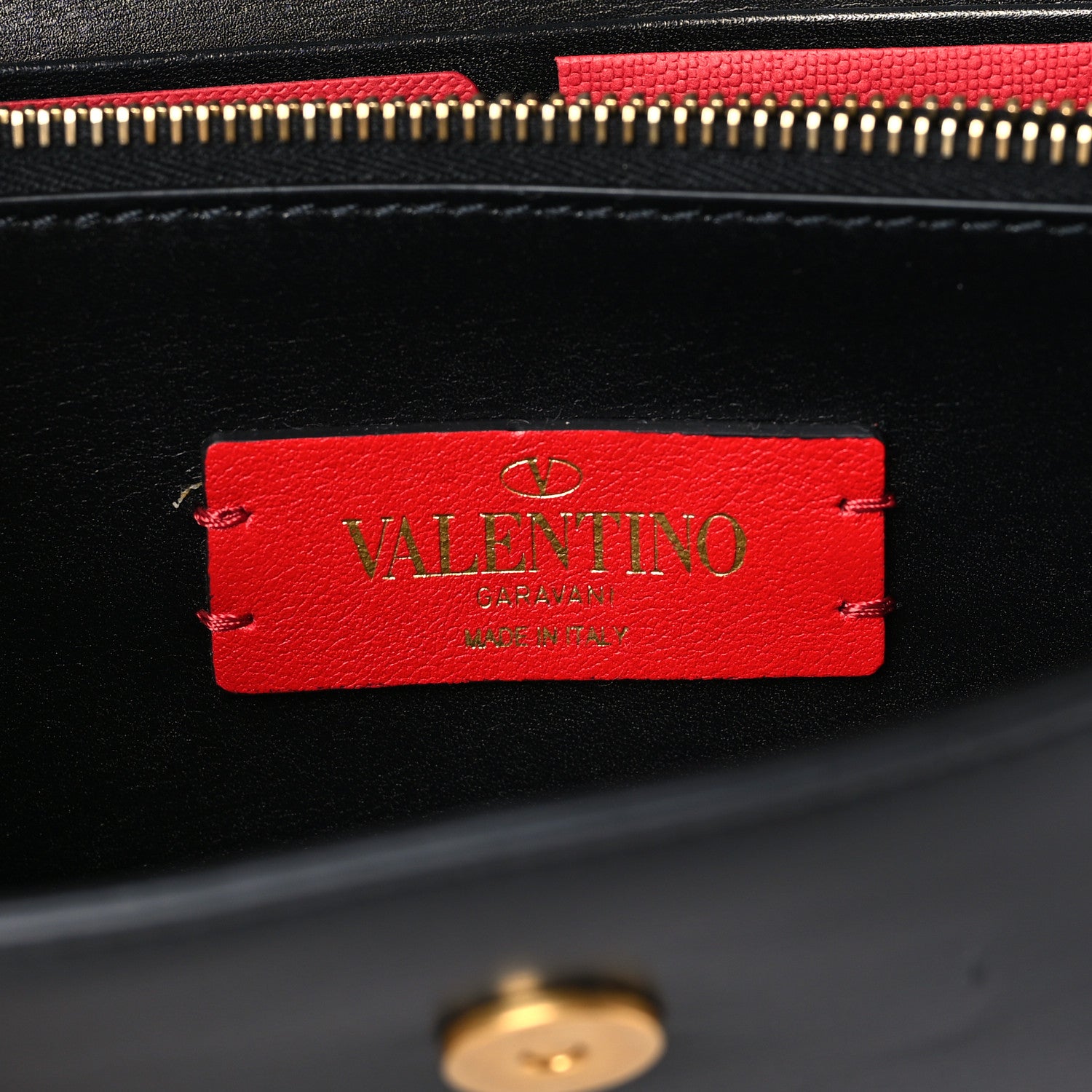 Valentino Garavani Calfskin VSling Wallet On Chain Black 6 of 8