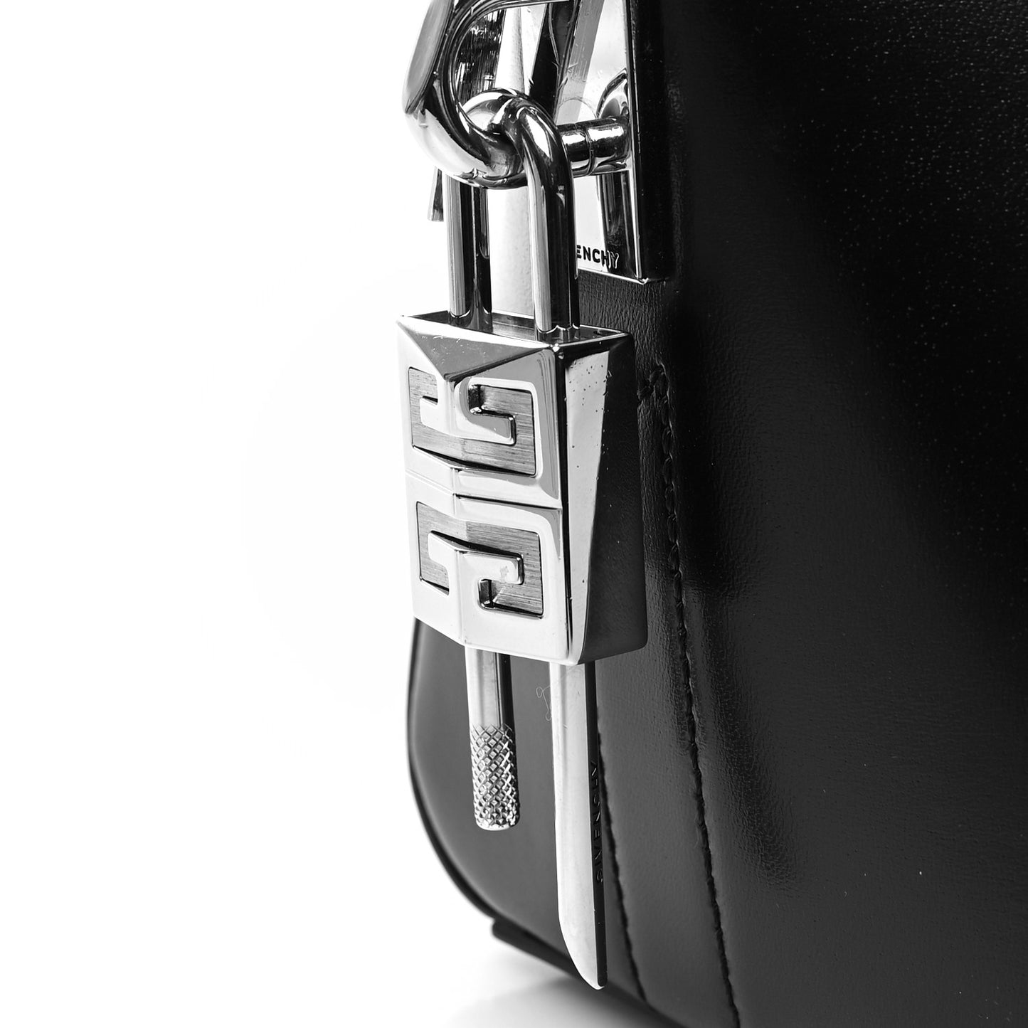 Box Calfskin Mini Lock Antigona Black