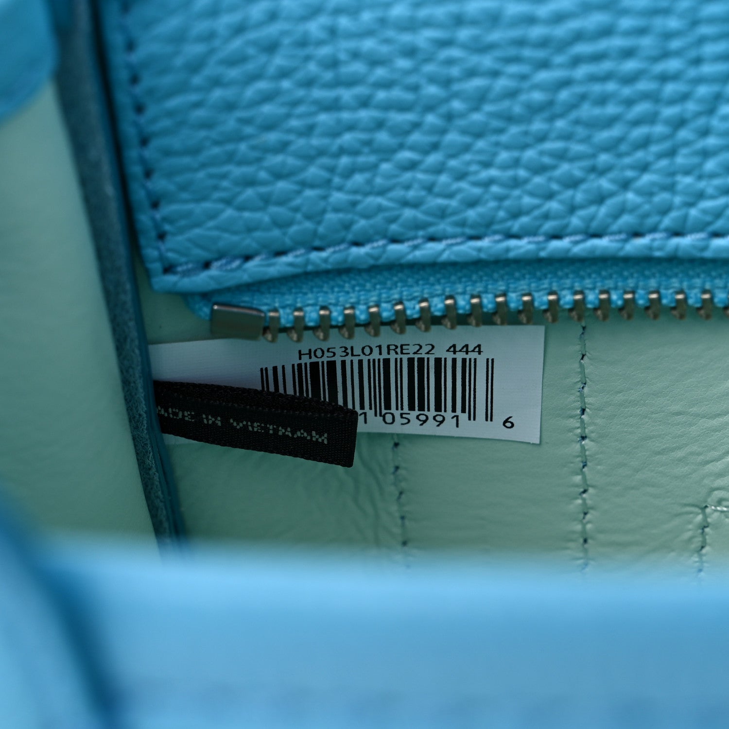 Marc Jacobs Grained Calfskin Micro The Tote Bag Pool 6 of 8