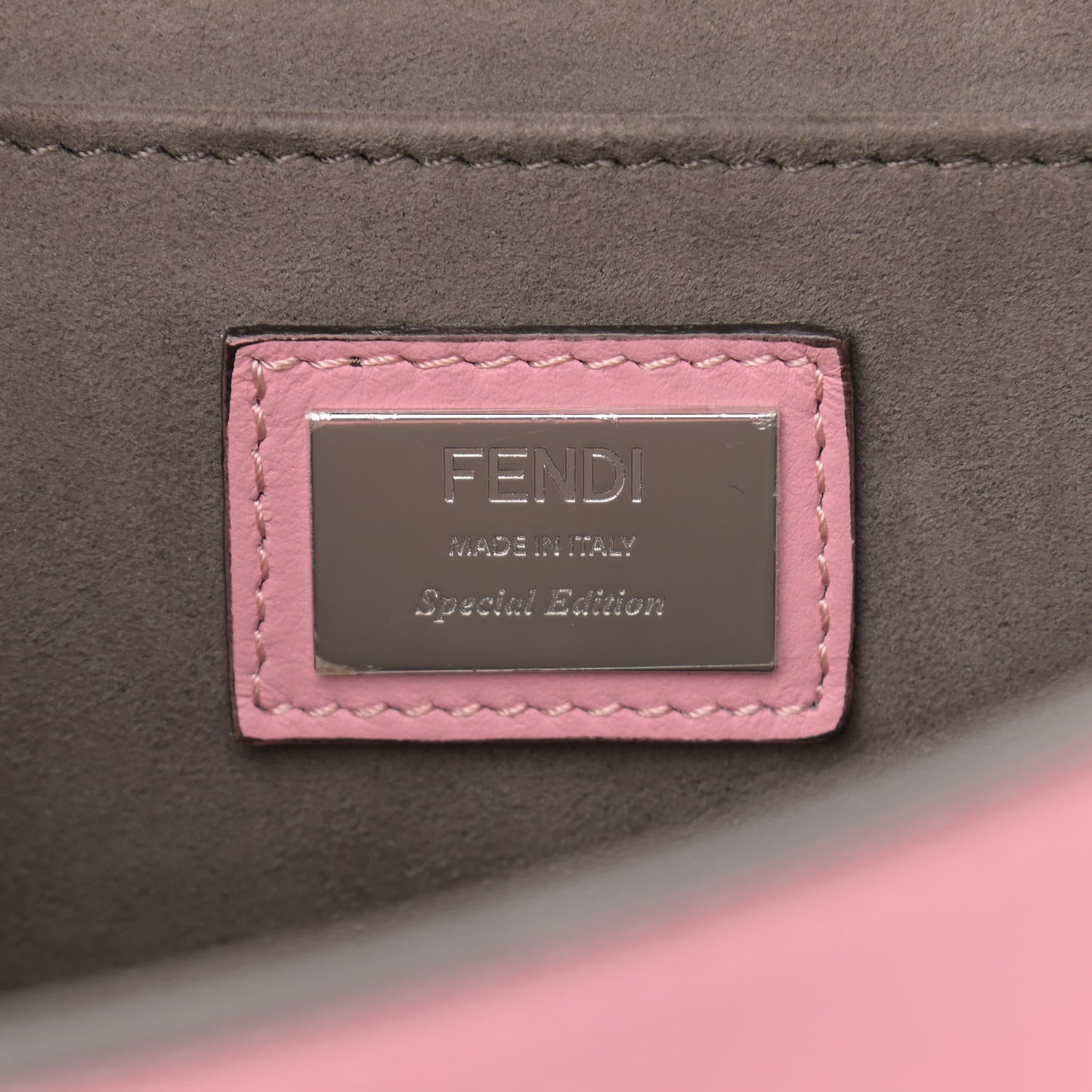 Vitello Century Opaco F is Fendi Kan I Shoulder Bag Rosa Blossom