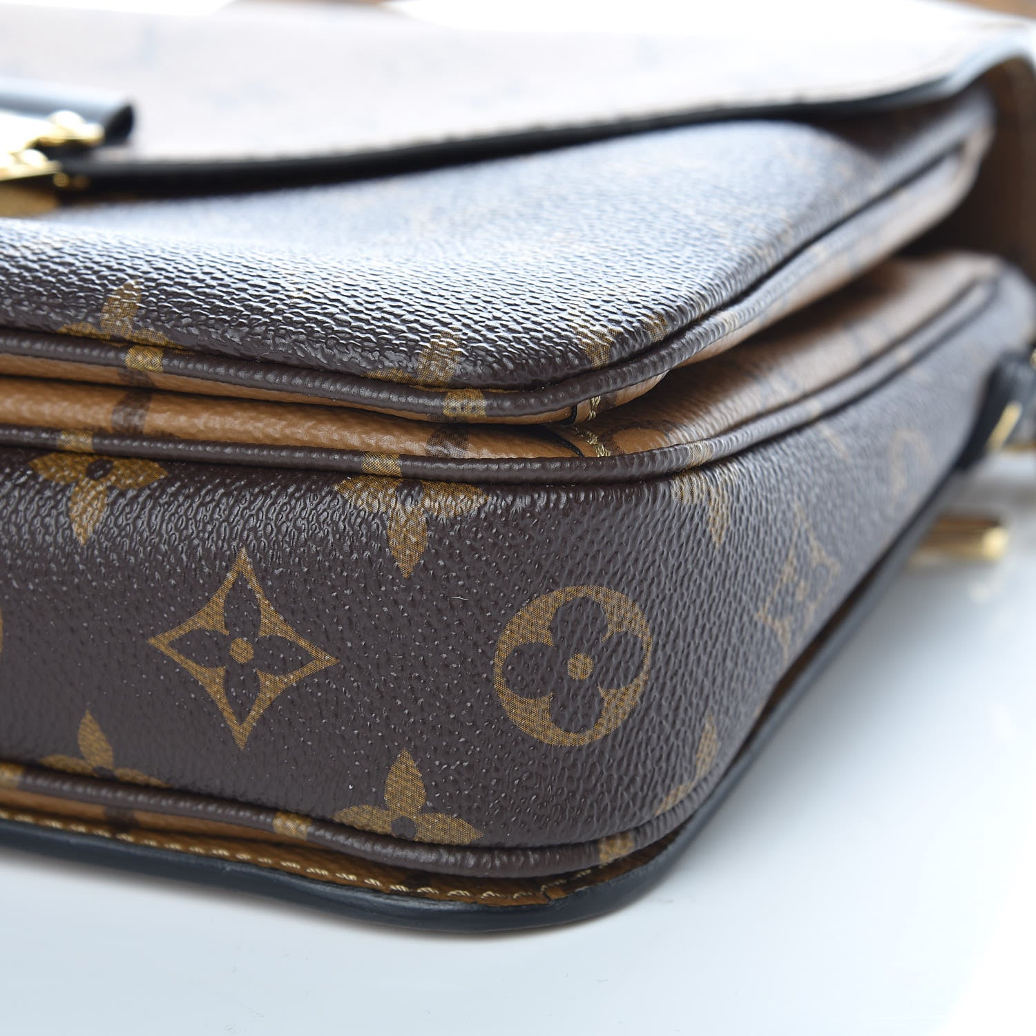 Louis Vuitton Reverse Monogram Pochette Metis 9 of 9