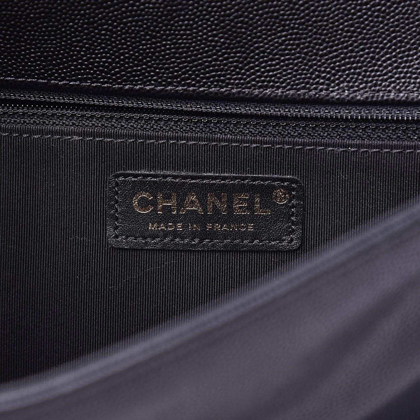 Caviar Quilted New Medium Boy Flap Black