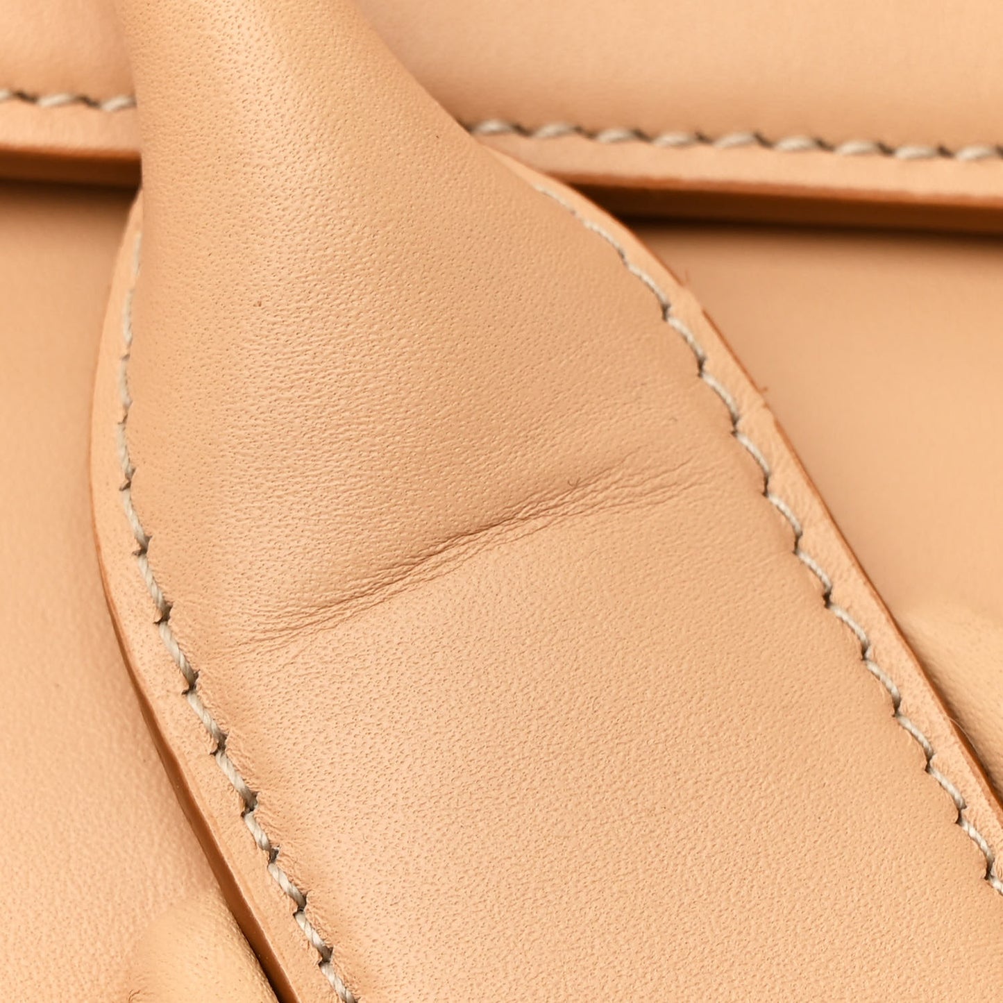 Calfskin Maxi Intrecciato Medium Arco Nude