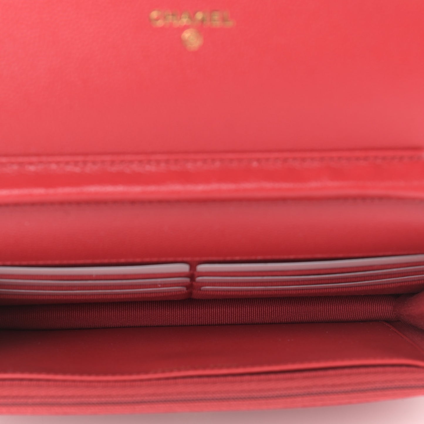 Caviar Quilted Wallet On Chain WOC Red