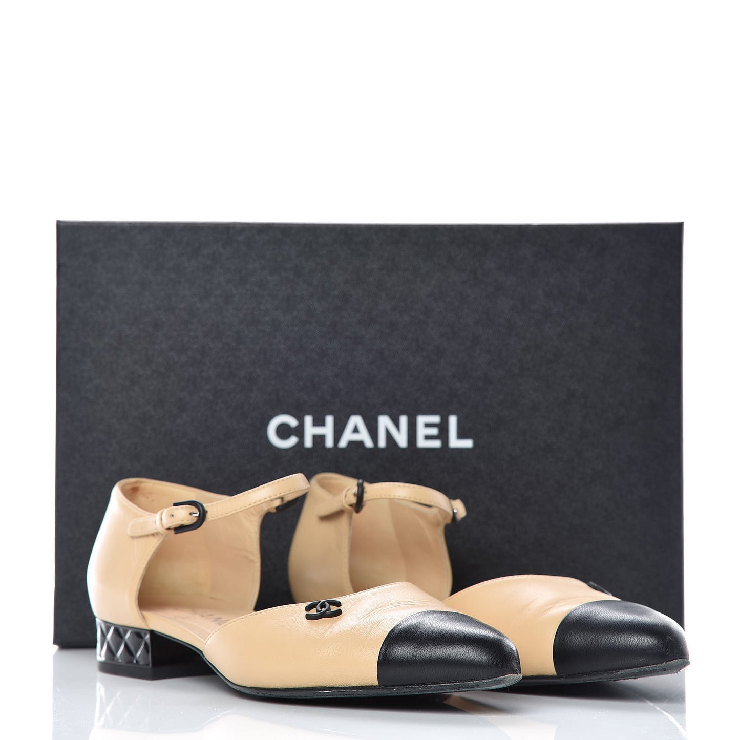 Lambskin Cap Toe CC Flats 38 Beige Black