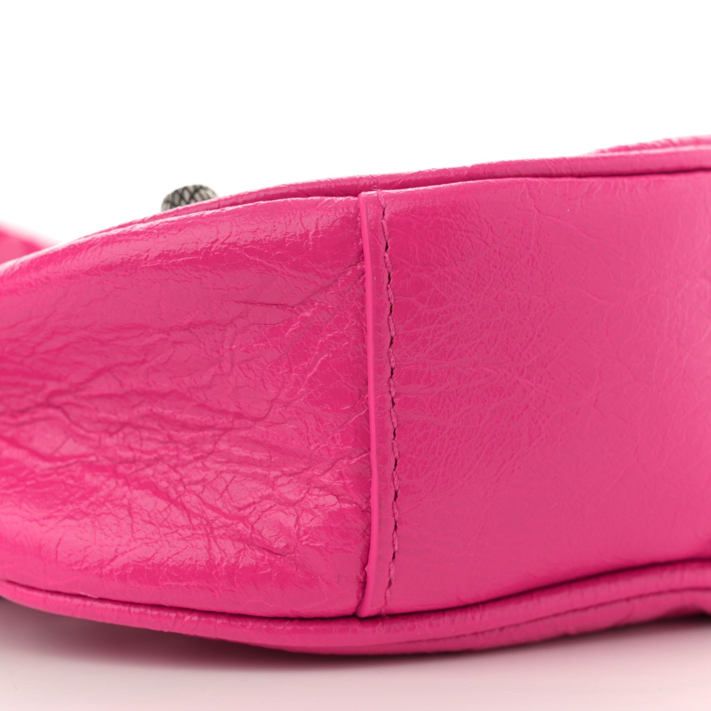 Agneau Arena Le Cagole Shoulder Bag XS Violet Fuxia