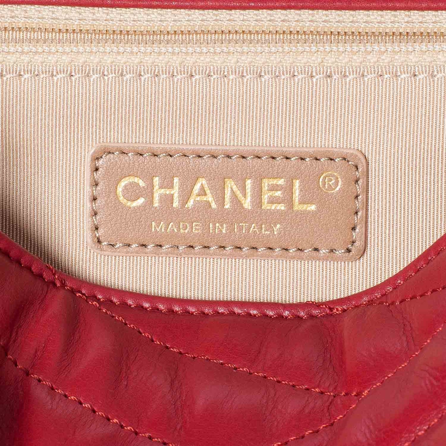 Calfskin Gabrielle Chevron Flap Red