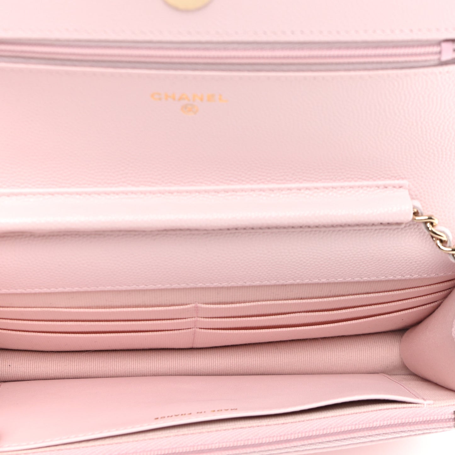 Caviar Quilted Wallet on Chain WOC Light Pink